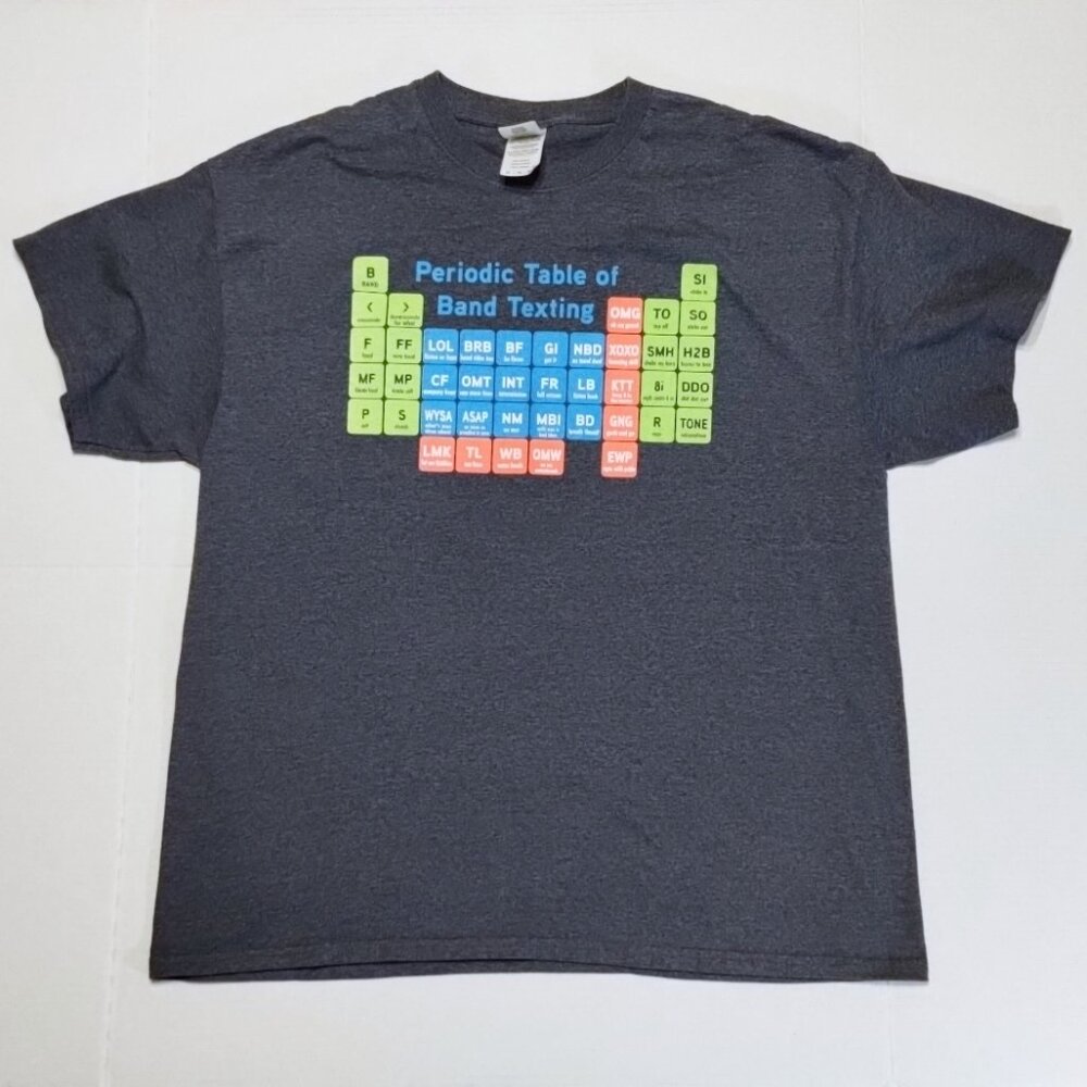 XL Band Texting Gildan Ultra Cotton Grey Graphic T-shirt Chem (Flaw: Pilling)